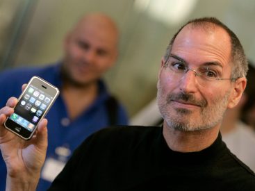 What Does the Apple Buyback Mean for Stockholders? Insights & Impact